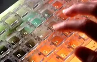 (تصویر) دزدیدن رمز عبور با شنیدن صدای کیبورد/ شاهکار جدید هوش مصنوعی