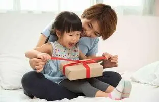 این هدیه‌ها برای شب یلدای بچه‌ها مناسبن!