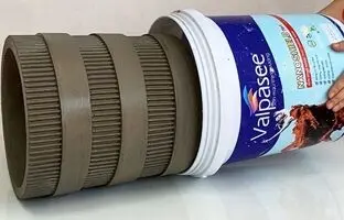 (ویدئو) یک روش ساده برای ساخت گلدان سیمانی زیبا با کمک سطل پلاستیکی و مقوا