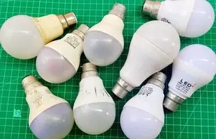 (ویدئو) یک روش ساده برای تبدیل کردن لامپ قدیمی به رقص نور اتاق کودک