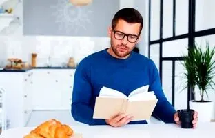 6 کتابی که لازم است هر مردی آنها را بخواند!