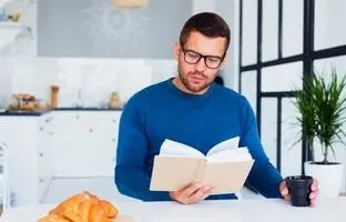 6 کتابی که لازم است هر مردی آنها را بخواند!