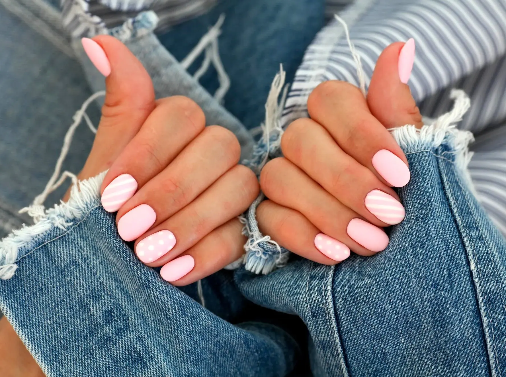 سه سوته لاک ناخن براق رو به مات تبدیل کن