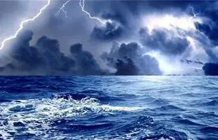 (ویدئو) اتفاق عجیبی که برای ابرهای بارشی پس از ورود به ایران می افتد!