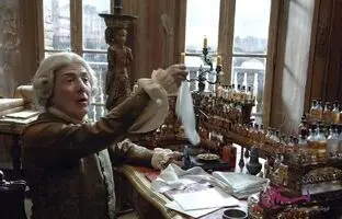 چند اصول جالب برای اینکه عطر بسازیم و آن را شخصی‌سازی کنیم