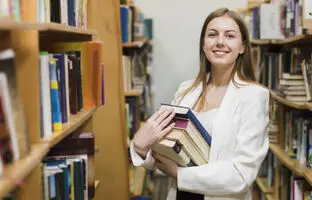 این 5 کتاب کمک می‌کنند راز شاد زندگی کردن را پیدا کنید!