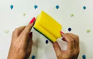 (ویدئو) آموزش نقاشی: شاید باورت نشه ولی با یه اسکاج معمولی میتونی یه نقاشی حرفه ای بکشی