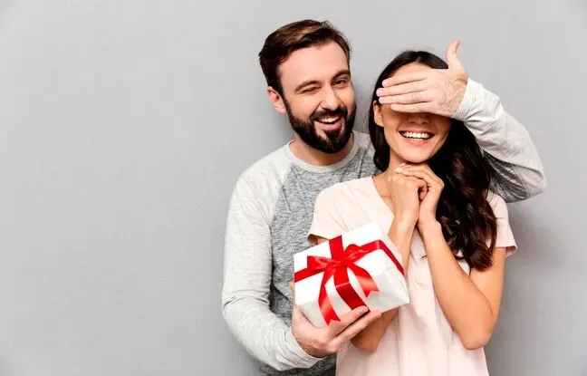 آقای عزیز! تا دیر نشده برای روز زن این هدیه‌ها رو بخر!