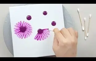 (ویدئو) آموزش نقاشی: با 5 قطره رنگ و یه گوش پاک کن یه نقاشی زیبا بکش