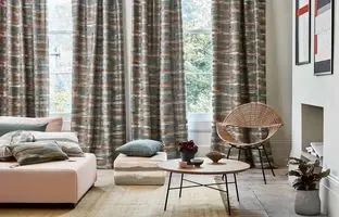 7 نوع پرده مناسب فصل زمستان برای گرم نگه داشتن خانه