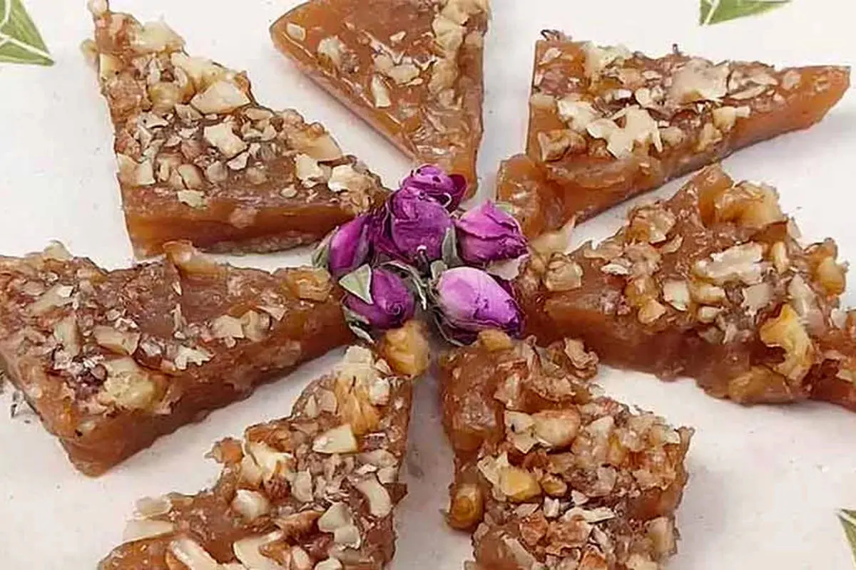 طرز تهیه باستخ (لوزانک)؛ دسر ساده و خوشمزه ارومیه