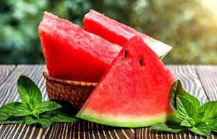 (ویدئو) هشدار یک کارشناس:در شب یلدا هندوانه نخورید!