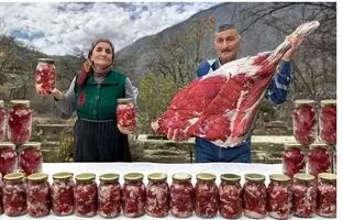 (ویدئو) پخت ران گاو 39 کیلوگرمی در ظروف شیشه ای توسط خانواده روستایی آذربایجانی