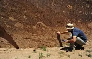 (تصاویر) سرخپوستان 3000ساله آمریکایی «صفحات نمایش صخره‌ای» داشتند