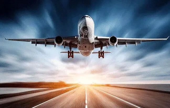 (ویدئو) لحظه فرود هواپیما با مهارت بالای خلبان ایرانی با وجود مشکل فنی