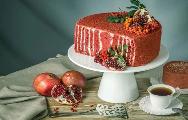 کیک انار شب یلدا رو به این سادگی خودت درست کن! در کمتر از یک ساعت!