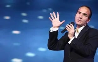 (ویدئو) سورپرایز صداوسیما لو رفت؛ اولین حضور حسن ریوندی بعد از مدت‌ها در تلویزیون