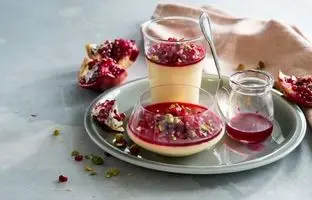 طرز تهیه پودینگ انار؛ دسری متفاوت برای شب یلدا