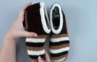 (ویدئو) آموزش بافتنی: با این پاپوش بافت تمام زمستون رو توی خونه شیک باش