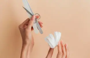 قبل برداشتن ناخن کاشت، واجبه اینارو بدونی