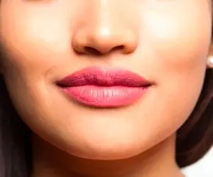 شگرد خوشگل و بزرگ شدن لبها بدون هیچ عمل زیبایی