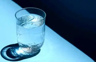 ۷ راه برای کمک به سم زدایی بدن به طور طبیعی