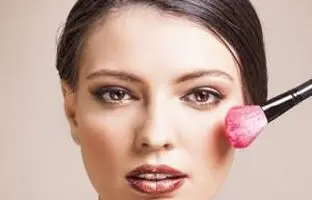 آموزش رژگونه زدن حرفه ای متناسب با فرم صورت + آموزش تصویری