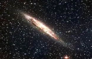 این یک فسیل کهکشانی است!