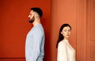 ۷ لحظه در زندگی که رها کردن و رفتن بهترین کار است