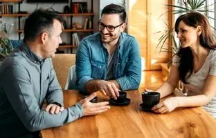آدم‌های «دلچسب» این 12رفتار را در حضور دیگران نشان می‌دهند