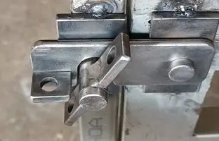 (ویدئو) اگه جوشکاری بلدی این قفل در ابتکاری رو بساز