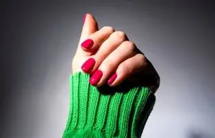 بهترین روش های درمان خانگی ناخن های آسیب دیده در اثر کاشت