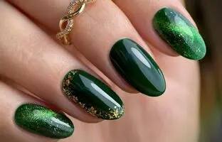 (تصاویر) زیباترین مدل های ناخن سبز زمردی برای خانم های خوش سلیقه