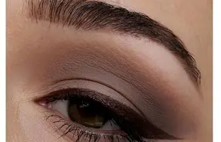بهترین رنگ خط چشم برای کسانی که چشماشون قهوه‌ایه