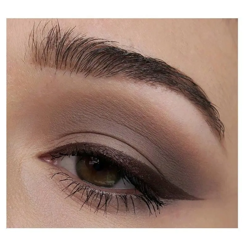 بهترین رنگ خط چشم برای کسانی که چشماشون قهوه‌ایه