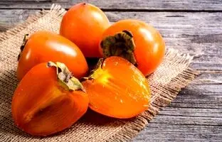 (ویدئو) ساده ترین روش کاشت خرمالو در گلدان از طریق هسته