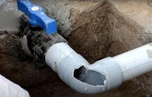 (ویدئو) یک روش آسان برای تعویض زانویی شکسته لوله پلیکا به سبک استاد هندی