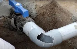 (ویدئو) یک روش آسان برای تعویض زانویی شکسته لوله پلیکا به سبک استاد هندی