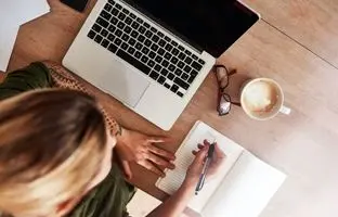 با این 7 عادت مینیمالیستی دیگر وقت کم نمی آورید