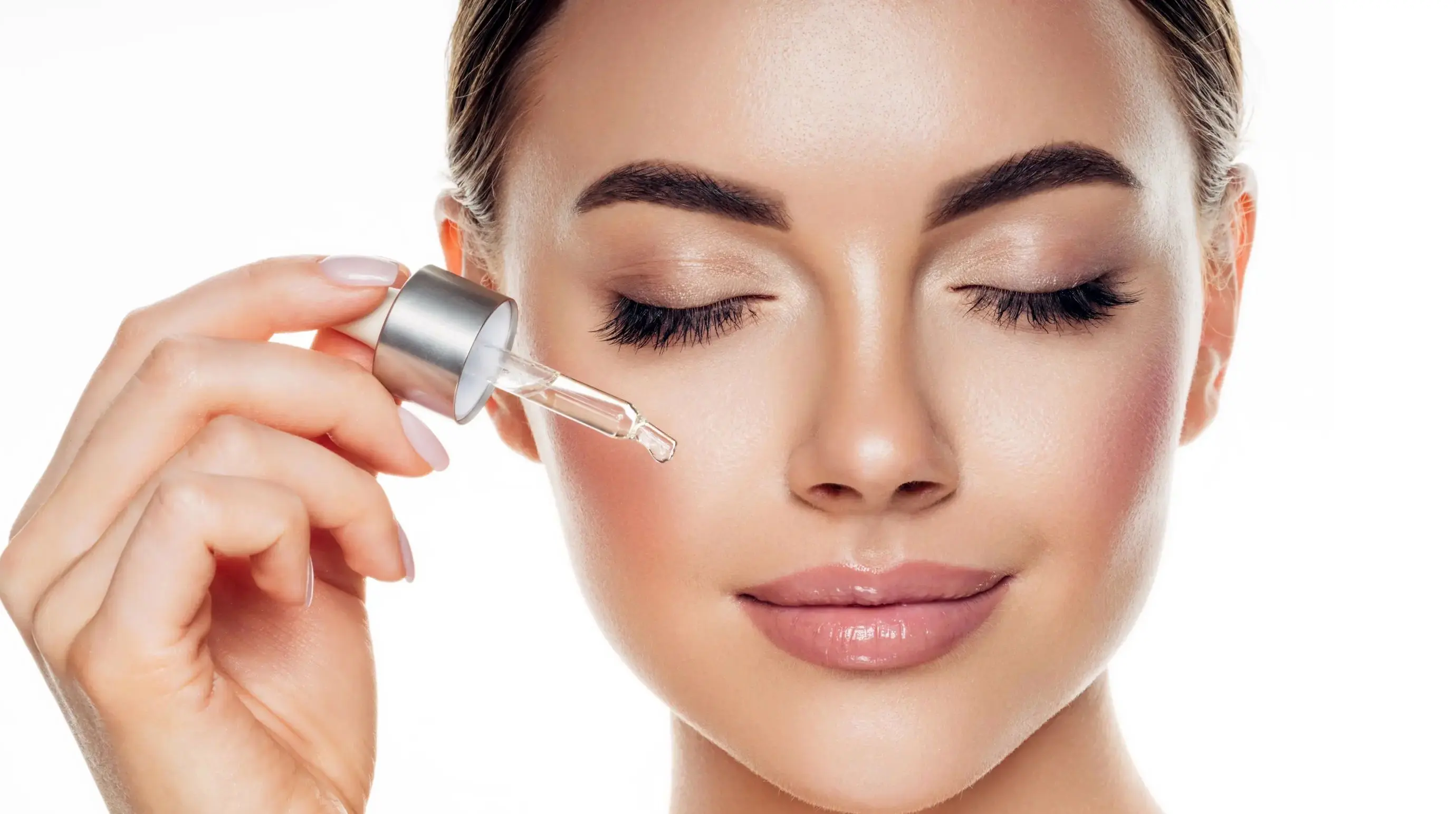 بهترین سرم های حاوی هیالورونیک اسید برای رهایی از خشکی پوست