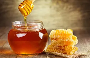 عسل را با این ماده ترکیب کنید و یک آنتی‌بیوتیک قوی بسازید