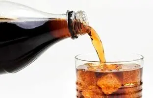 کاربردهای شگفت انگیز نوشابه گازدار در خانه + آموزش
