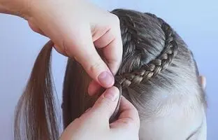 (ویدئو) آموزش بافت متفاوت موی کودک