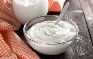 طرز تهیه ماست خونگی بدون ترش و شیرین شدن و آب انداختن