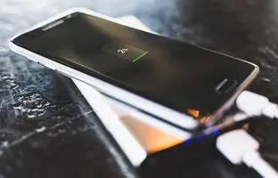 چگونه مصرف باتری تلفن همراه خود را کاهش دهیم؟