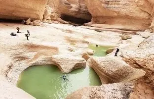 (ویدئو) حوضچه قلب در تنگه بوچیر هرمزگان