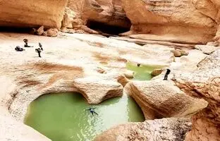 (ویدئو) حوضچه قلب در تنگه بوچیر هرمزگان