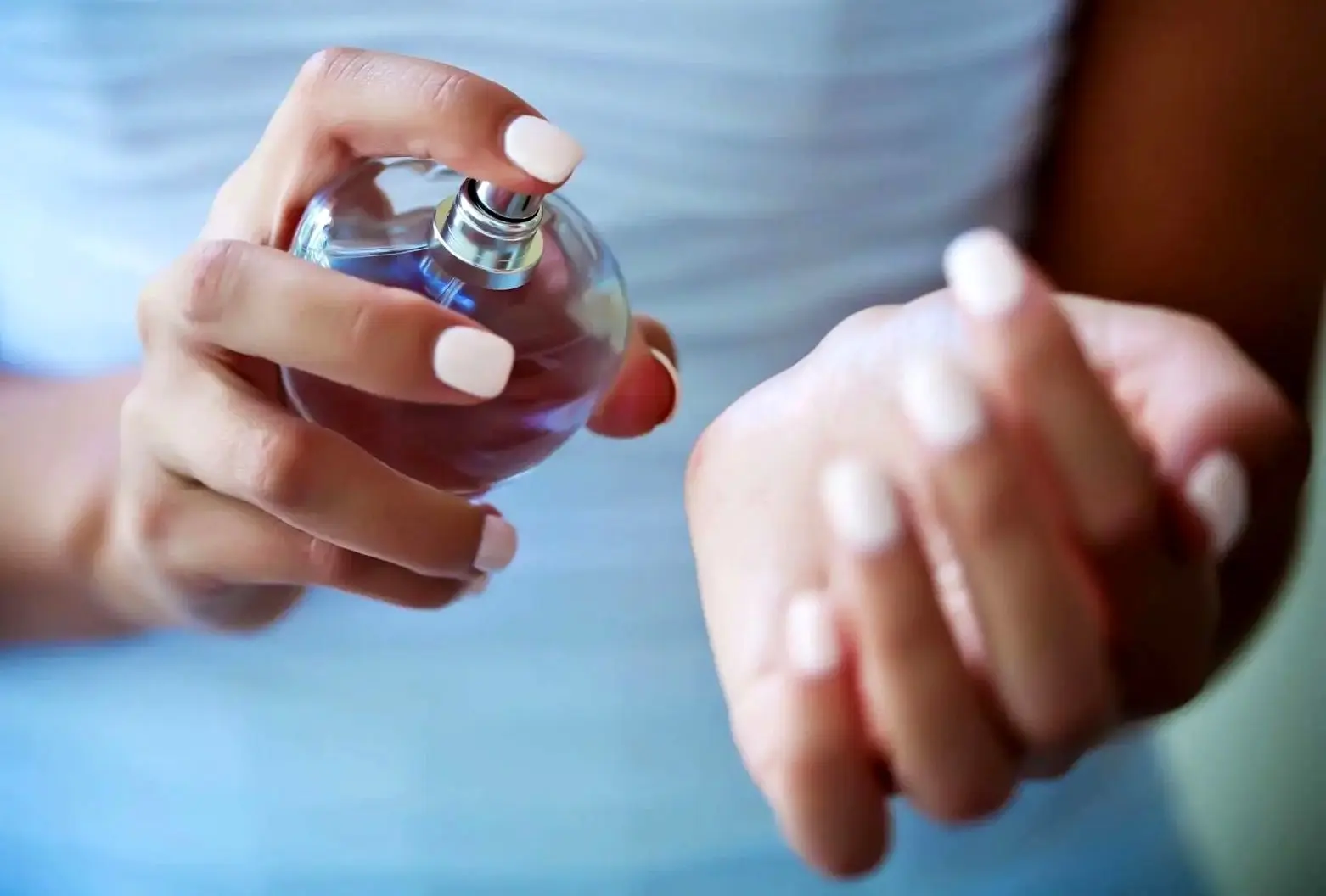 خوشبوترین عطرهای زنانه با رایحه دلنشین چوب