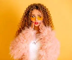 روشن کردن طبیعی رنگ موها با دارچین