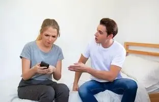 هنگام عصبانیت با همسرم چطور صحبت کنم؟